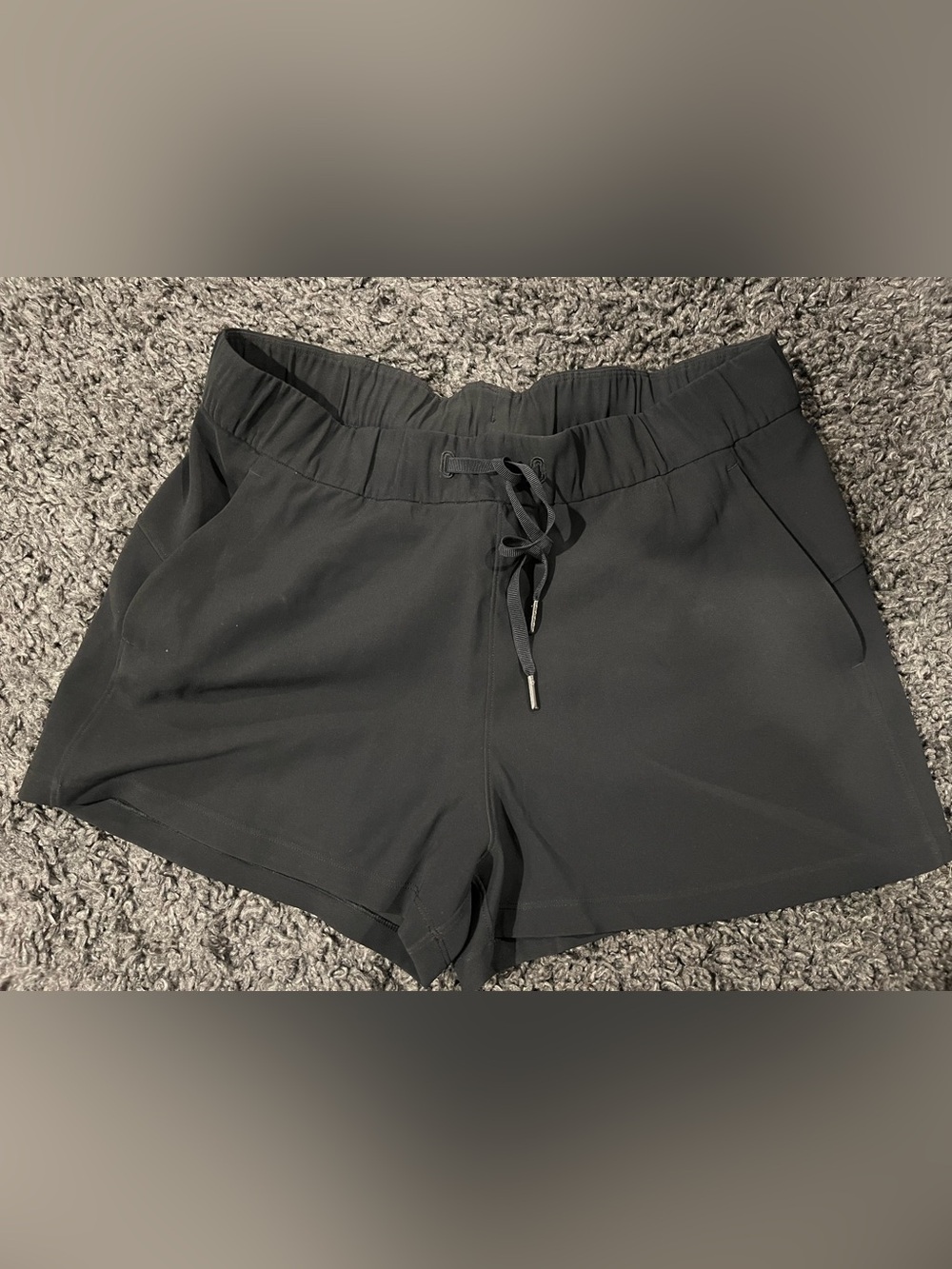Lululemon On The Fly Short *2.5" Size 10